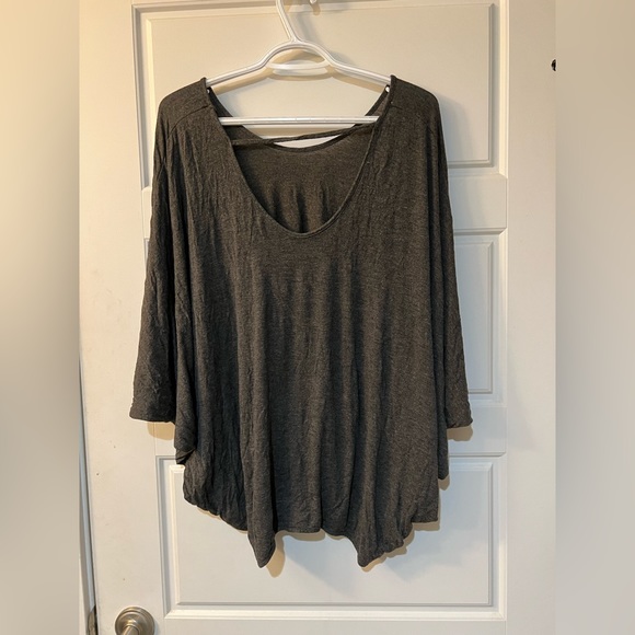 🌸3 FOR 5🌸 Baggy gray parachute top - Picture 3 of 3